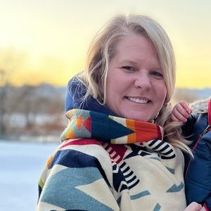 Meet your Posher, Adrienne